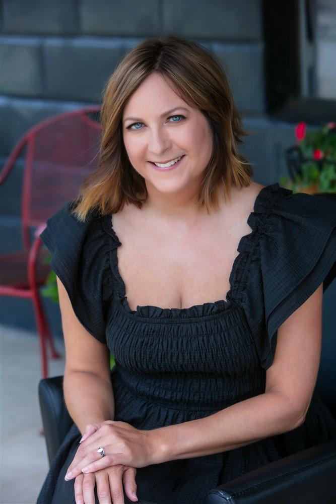 Tara Williams - Real Estate Agent