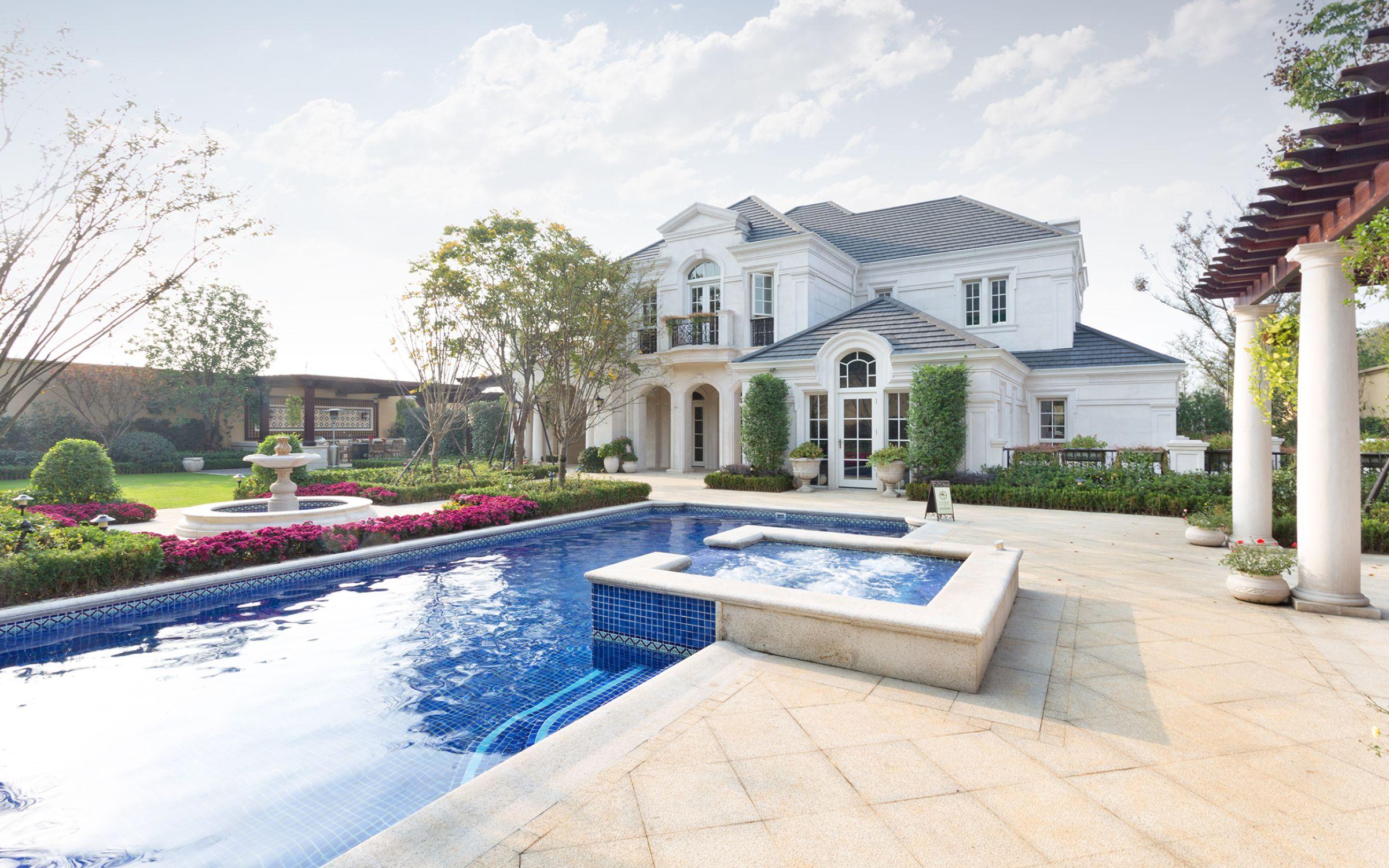 Explore our local neighborhoods in Johnson County