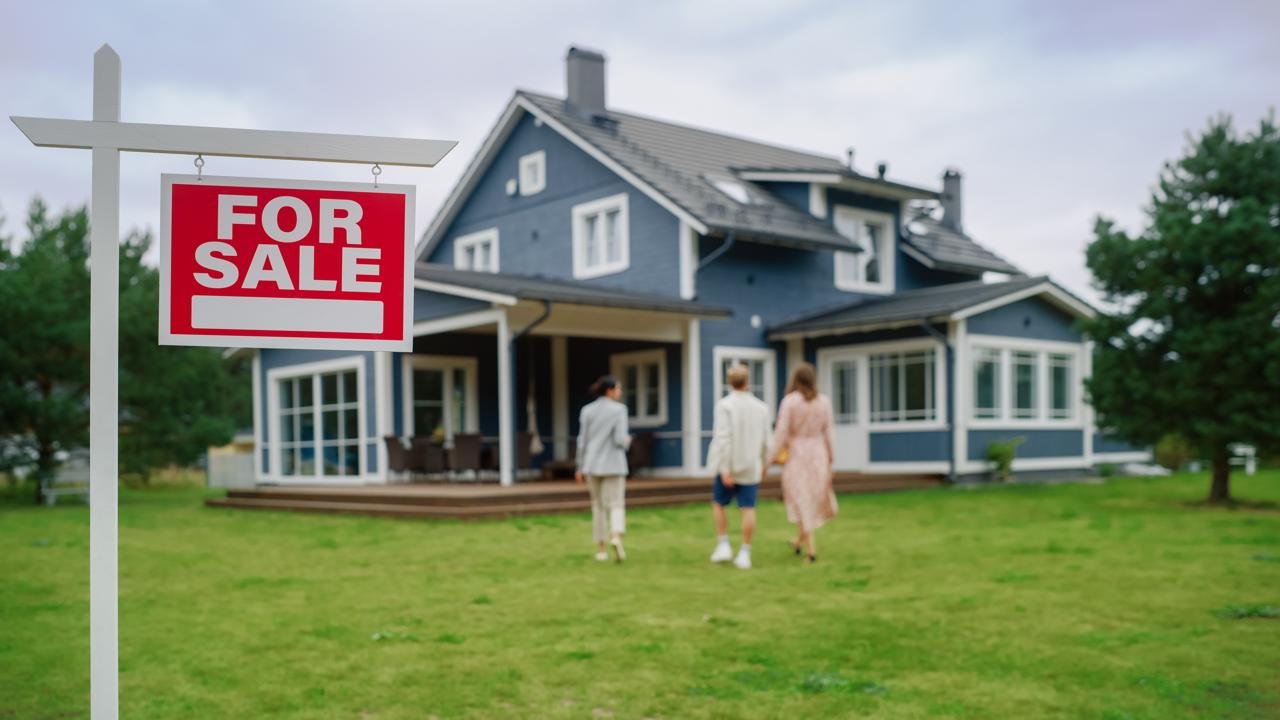 What a Home's Time on the Market Really Signals to Smart Buyers